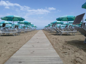 Casa con terrazza sul mare